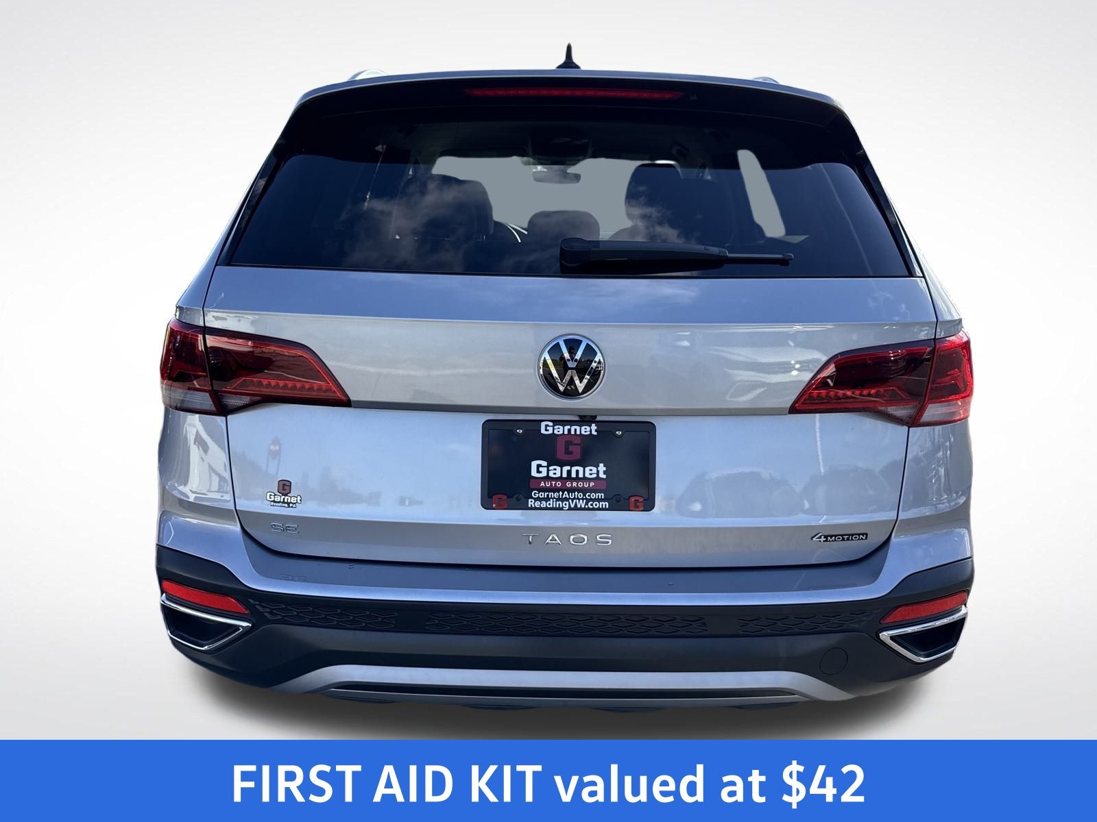 2024 Volkswagen Taos SE photo 4