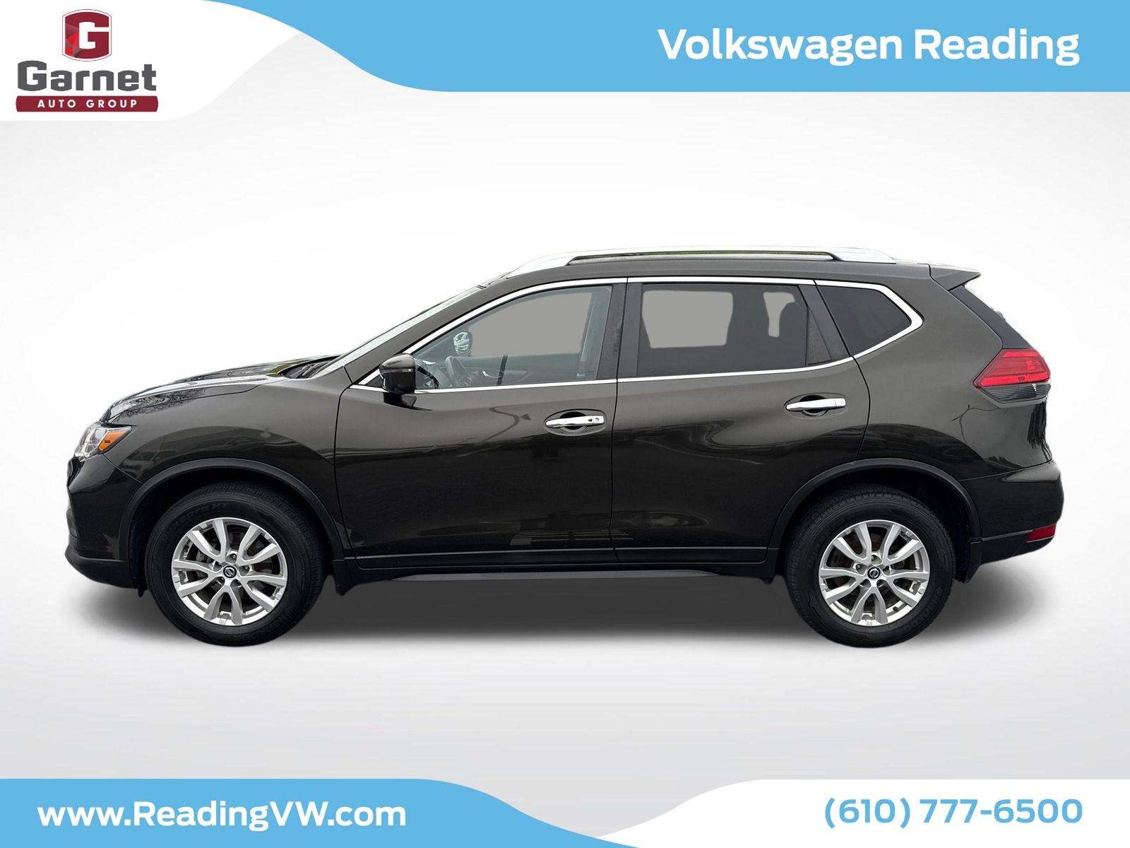 Used 2017 Nissan Rogue SV with VIN KNMAT2MV3HP559560 for sale in Leesport, PA