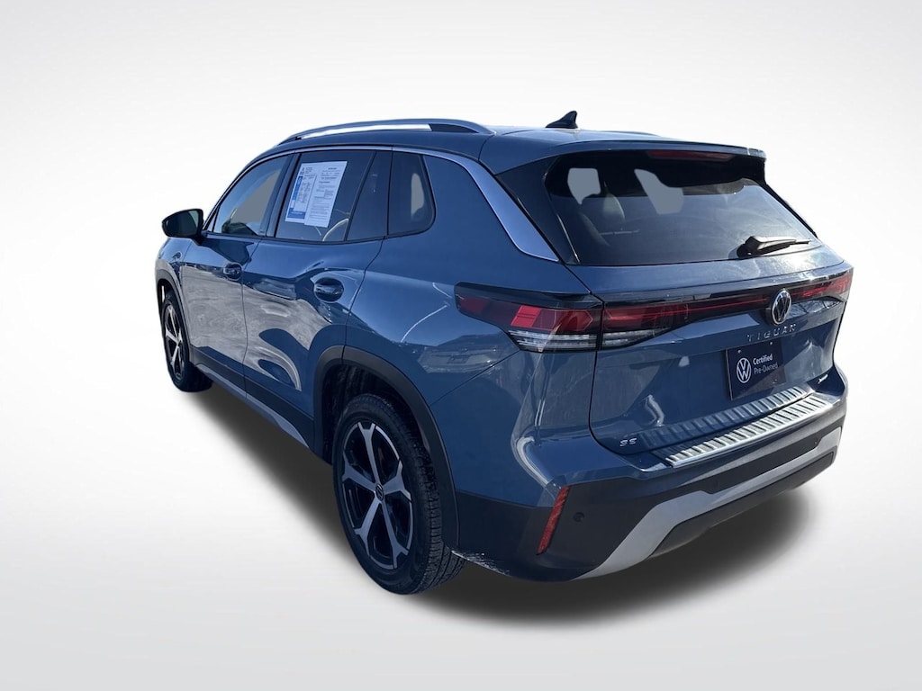 Used 2025 Volkswagen Tiguan 2.0T SE SUV