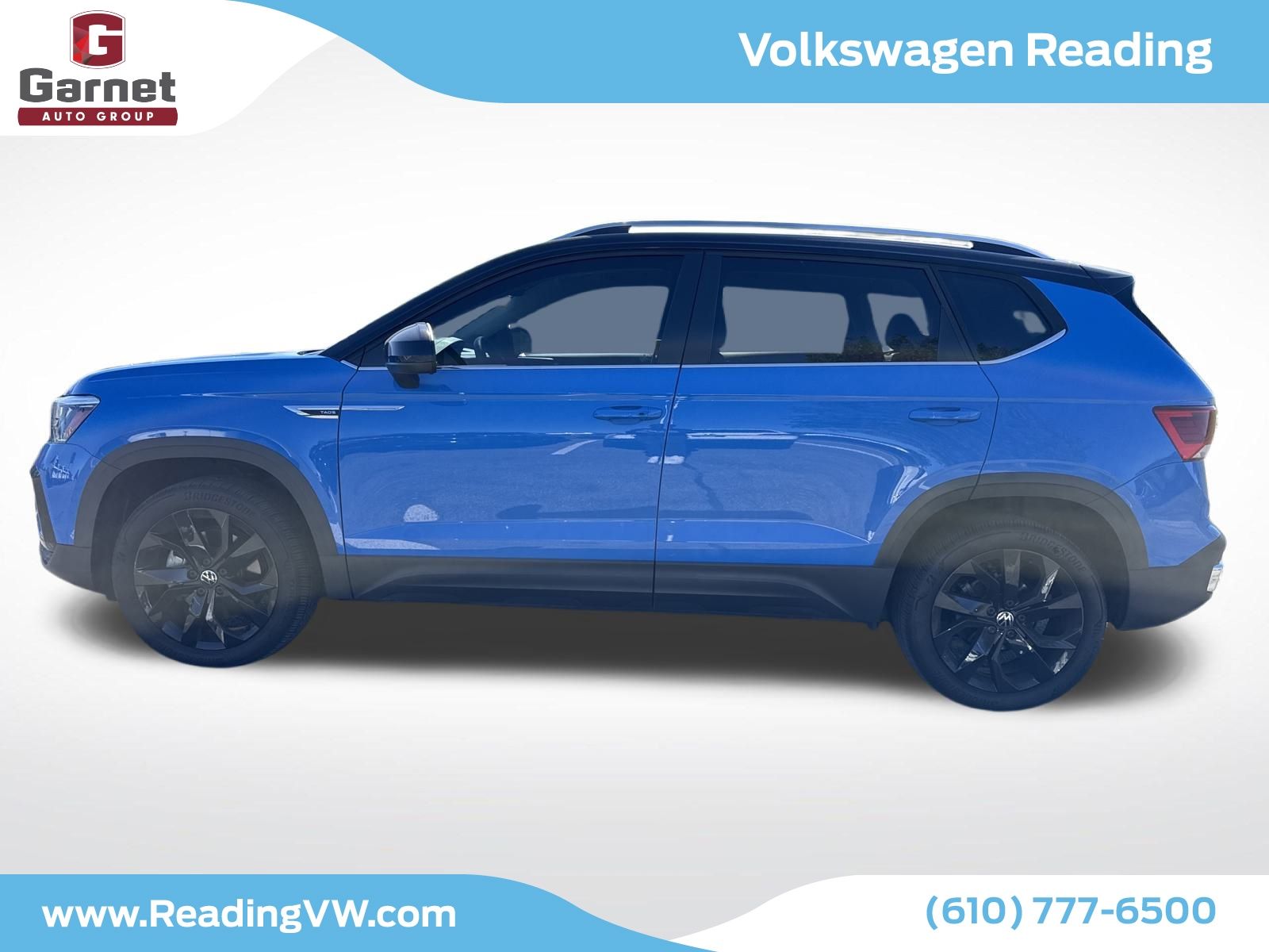 2024 Volkswagen Taos SE photo 2