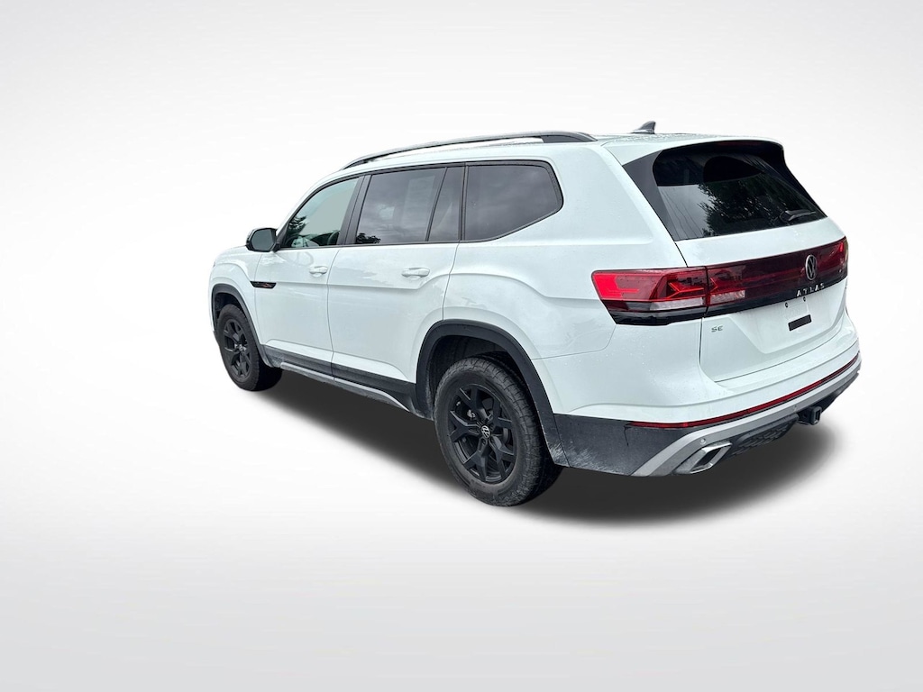 Certified 2025 Volkswagen Atlas 2.0T Peak Edition SUV
