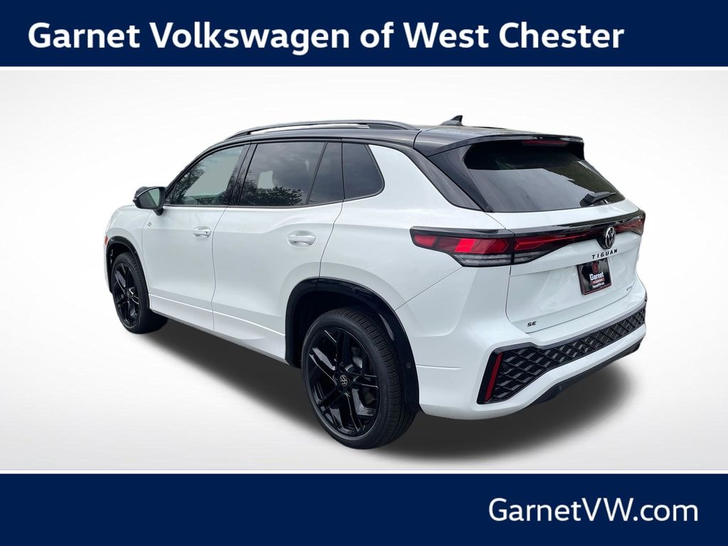 New 2026 Volkswagen Tiguan 2.0T SE R-Line Black SUV