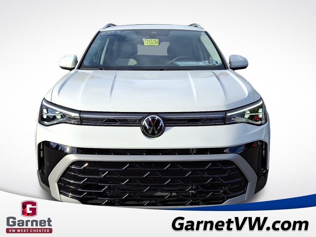 Used 2025 Volkswagen Taos 1.5T SEL SUV