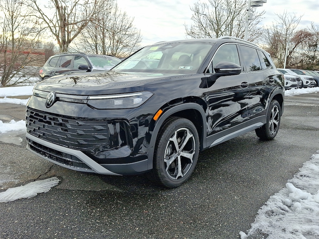 New 2026 Volkswagen Tiguan 2.0T SE SUV