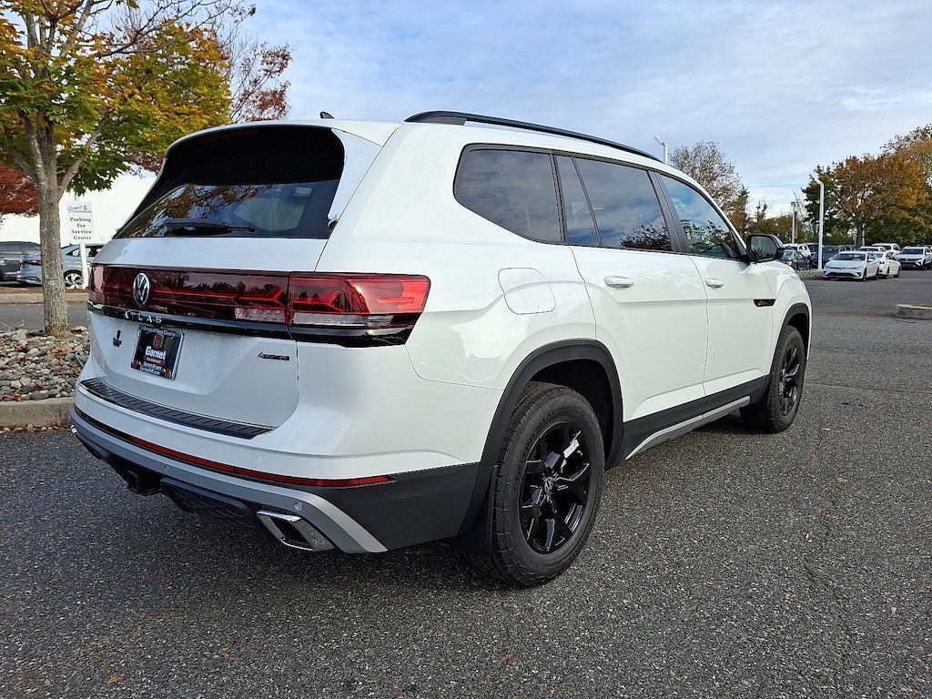 New 2025 Volkswagen Atlas 2.0T Peak Edition SUV