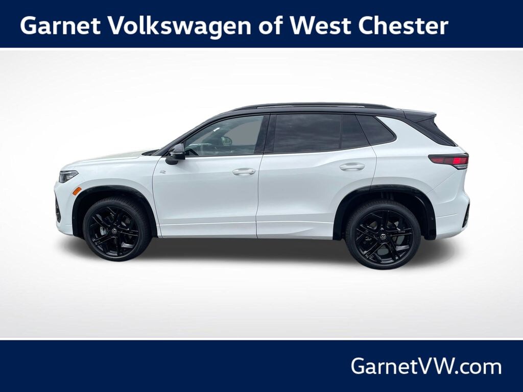 New 2026 Volkswagen Tiguan 2.0T SE R-Line Black SUV