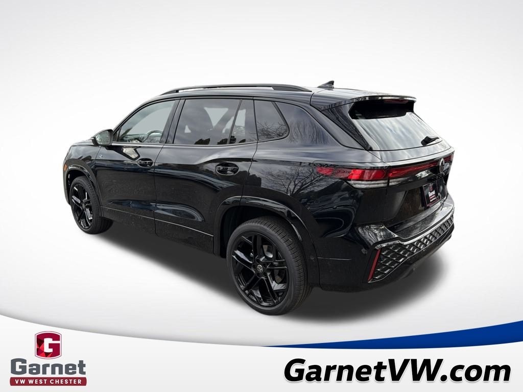 New 2026 Volkswagen Tiguan SE R-Line Black SUV