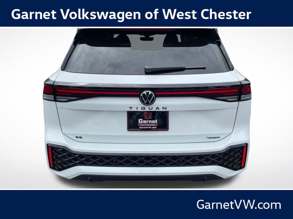 New 2026 Volkswagen Tiguan 2.0T SE R-Line Black SUV