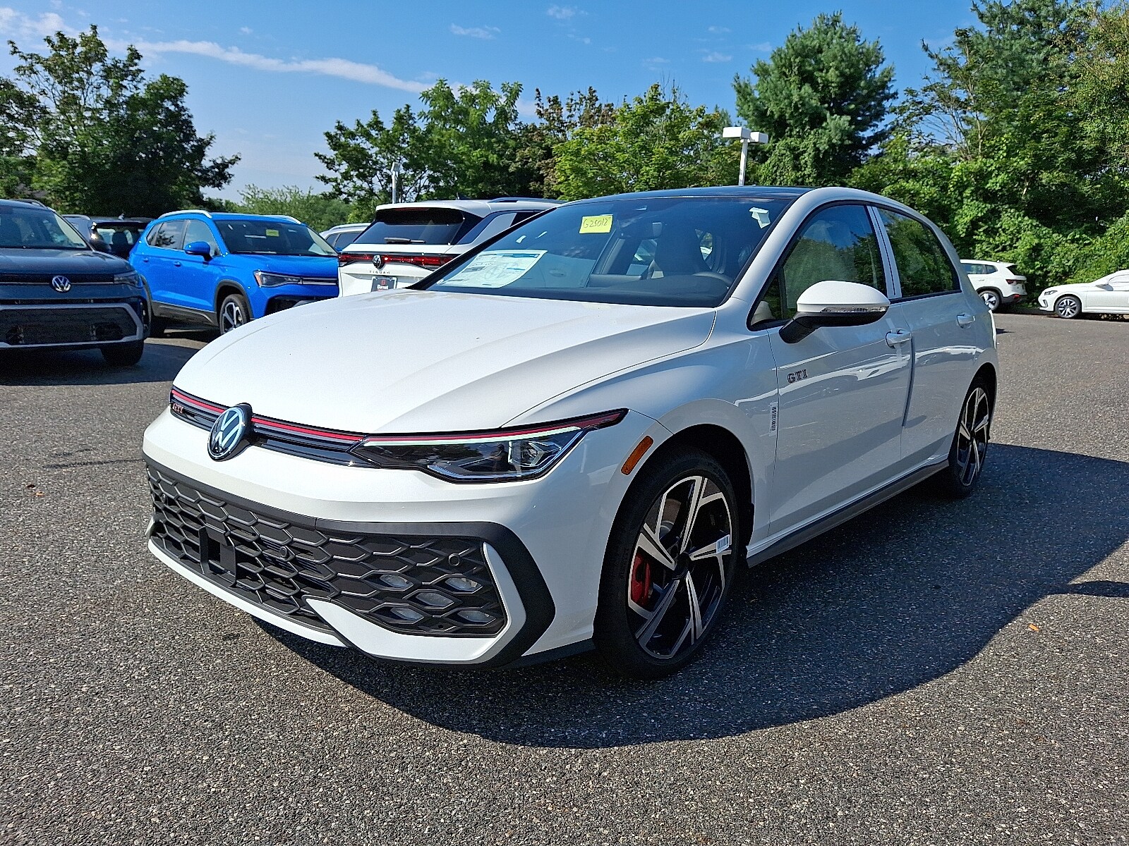 2025 Volkswagen Golf GTI SE photo 2