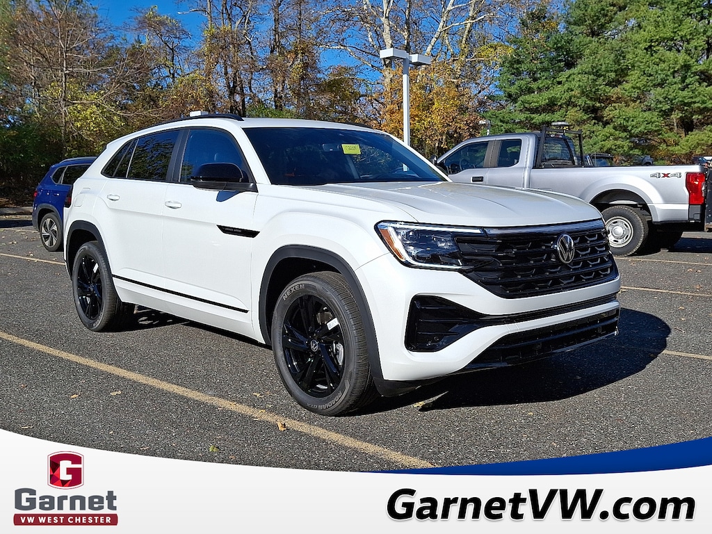 New 2026 Volkswagen Atlas Cross Sport 2.0T SEL R-Line Black SUV