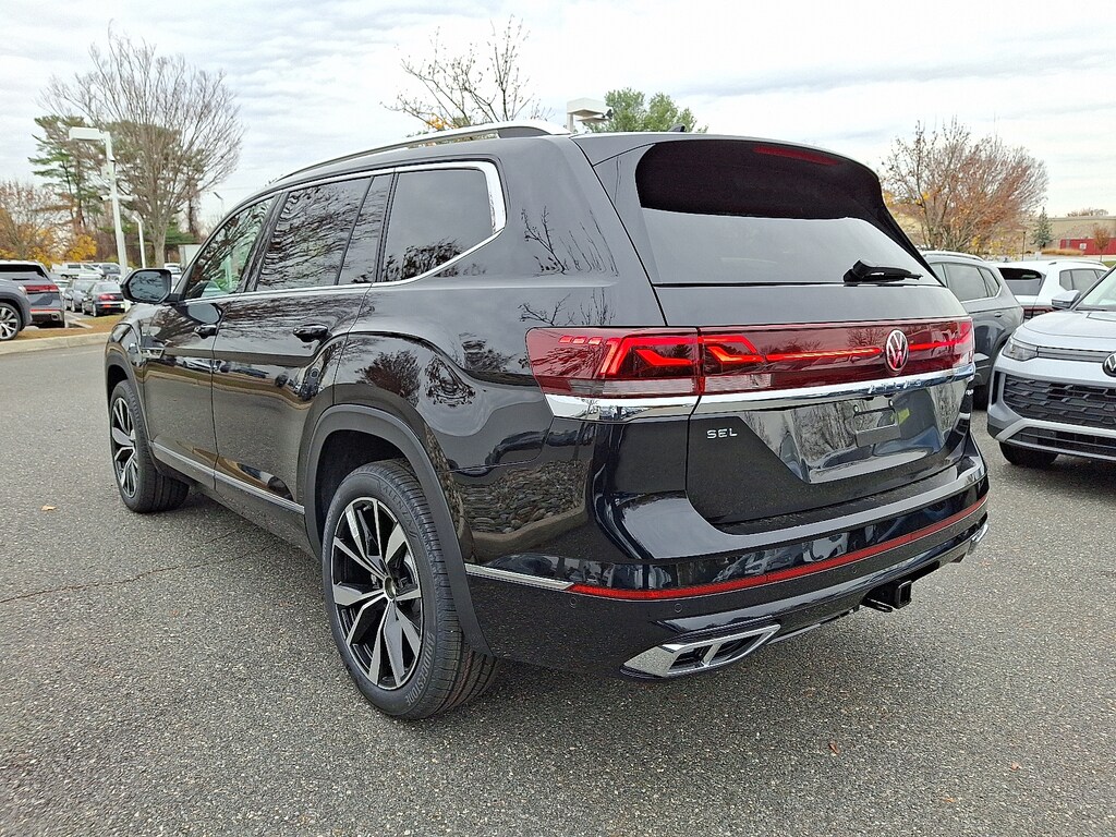 New 2026 Volkswagen Atlas 2.0T SEL Premium R-Line SUV