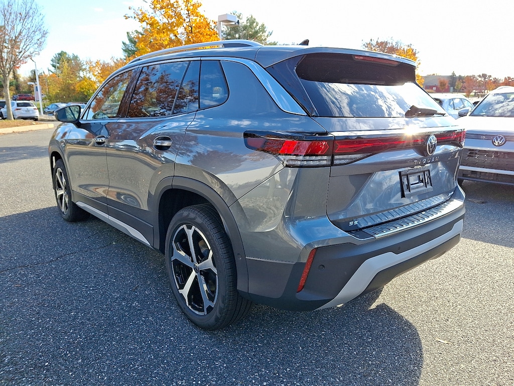 New 2026 Volkswagen Tiguan SE SUV