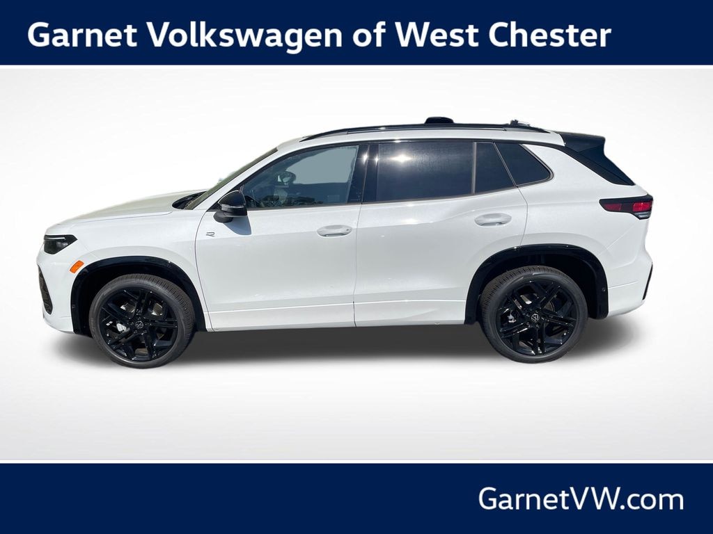 New 2026 Volkswagen Tiguan 2.0T SE R-Line Black SUV