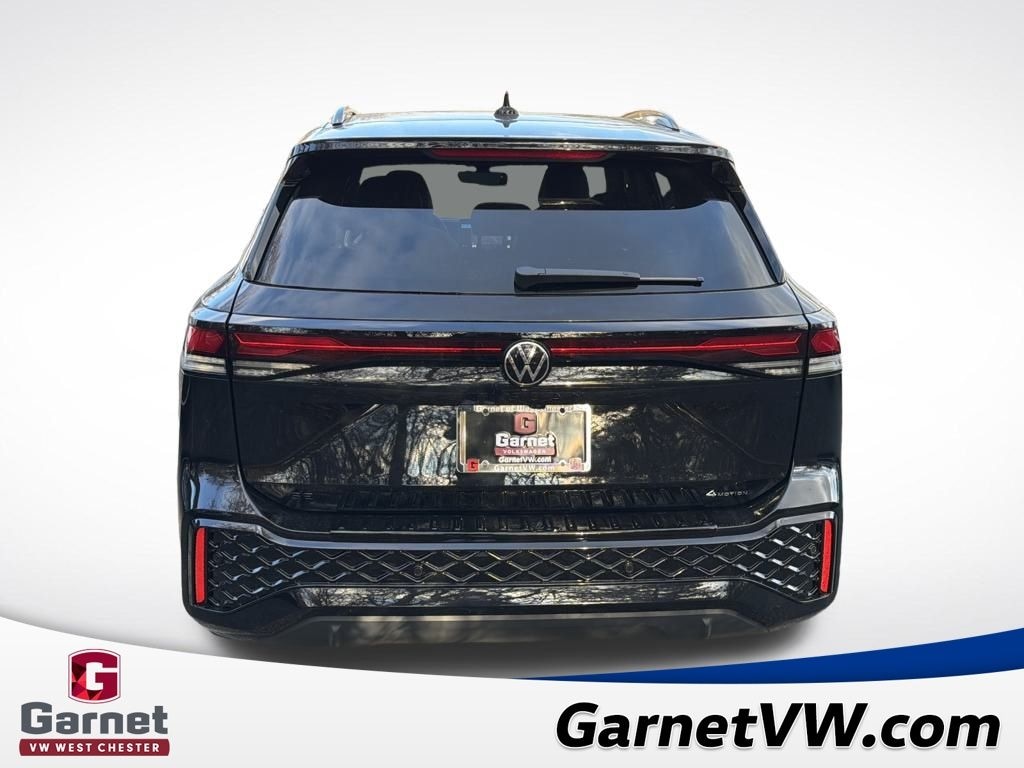 New 2026 Volkswagen Tiguan 2.0T SE R-Line Black SUV