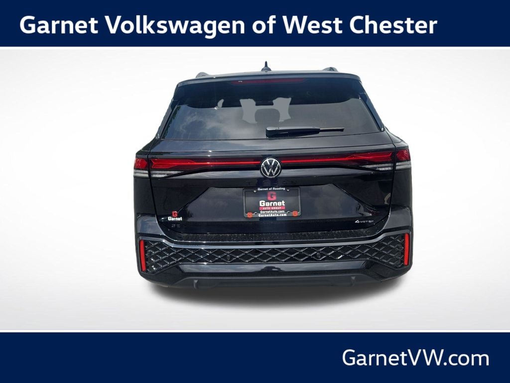 New 2026 Volkswagen Tiguan 2.0T SE R-Line Black SUV
