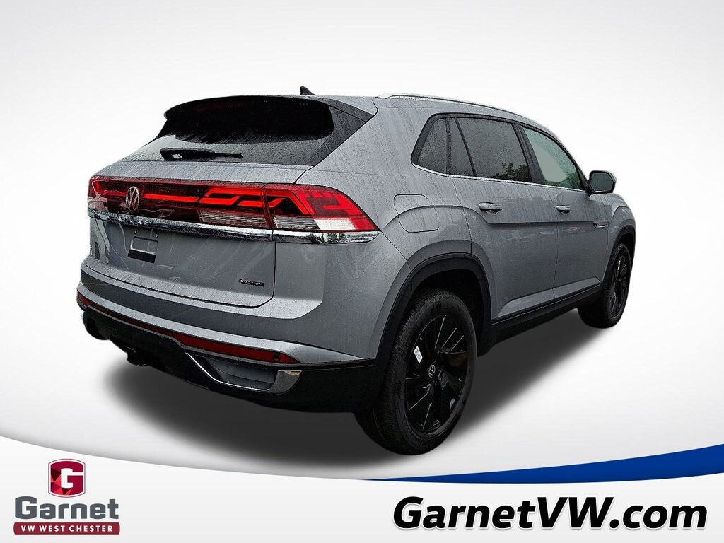 New 2026 Volkswagen Atlas Cross Sport 2.0T SE w/Technology SUV