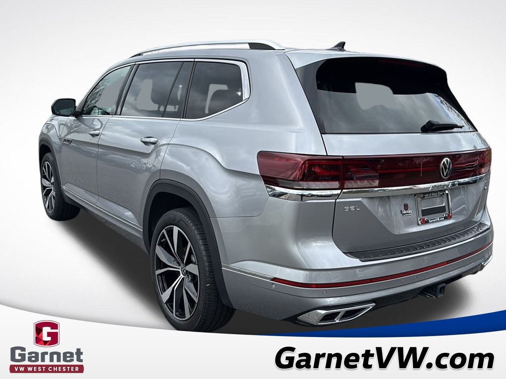 2025 Volkswagen Atlas SEL Premium R-Line photo 3