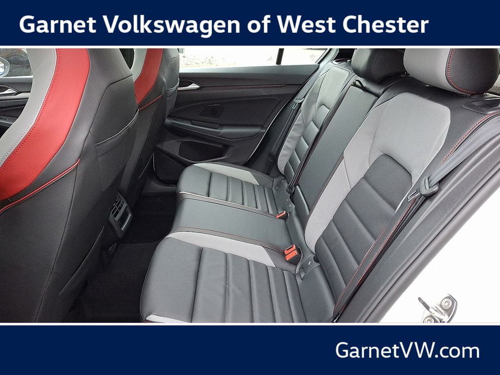 2026 Volkswagen Golf GTI SE - Photo 6