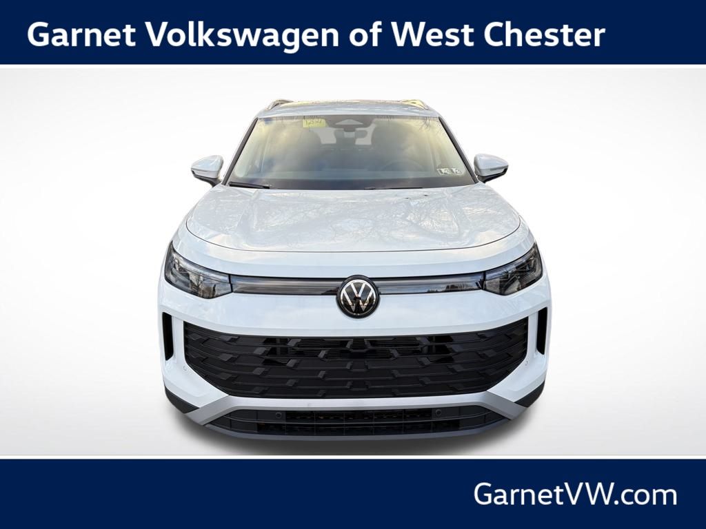 2025 Volkswagen Tiguan SE - Photo 8