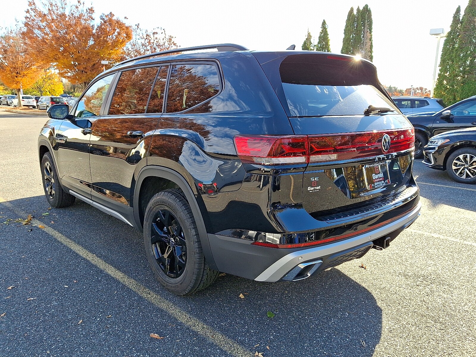 2026 Volkswagen Atlas Peak Edition SE photo 3