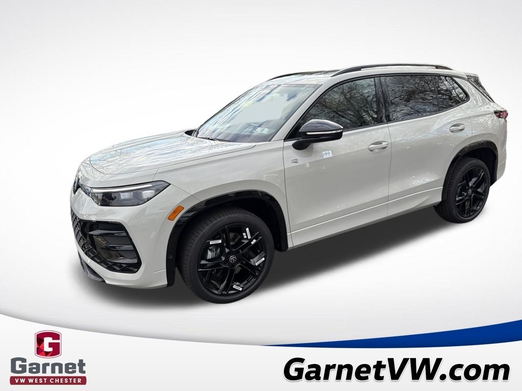 New 2026 Volkswagen Tiguan SE R-Line Black SUV