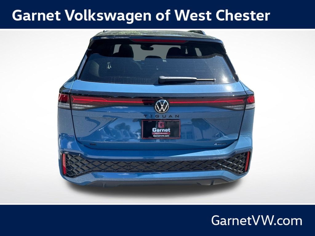 New 2026 Volkswagen Tiguan 2.0T SE R-Line Black SUV