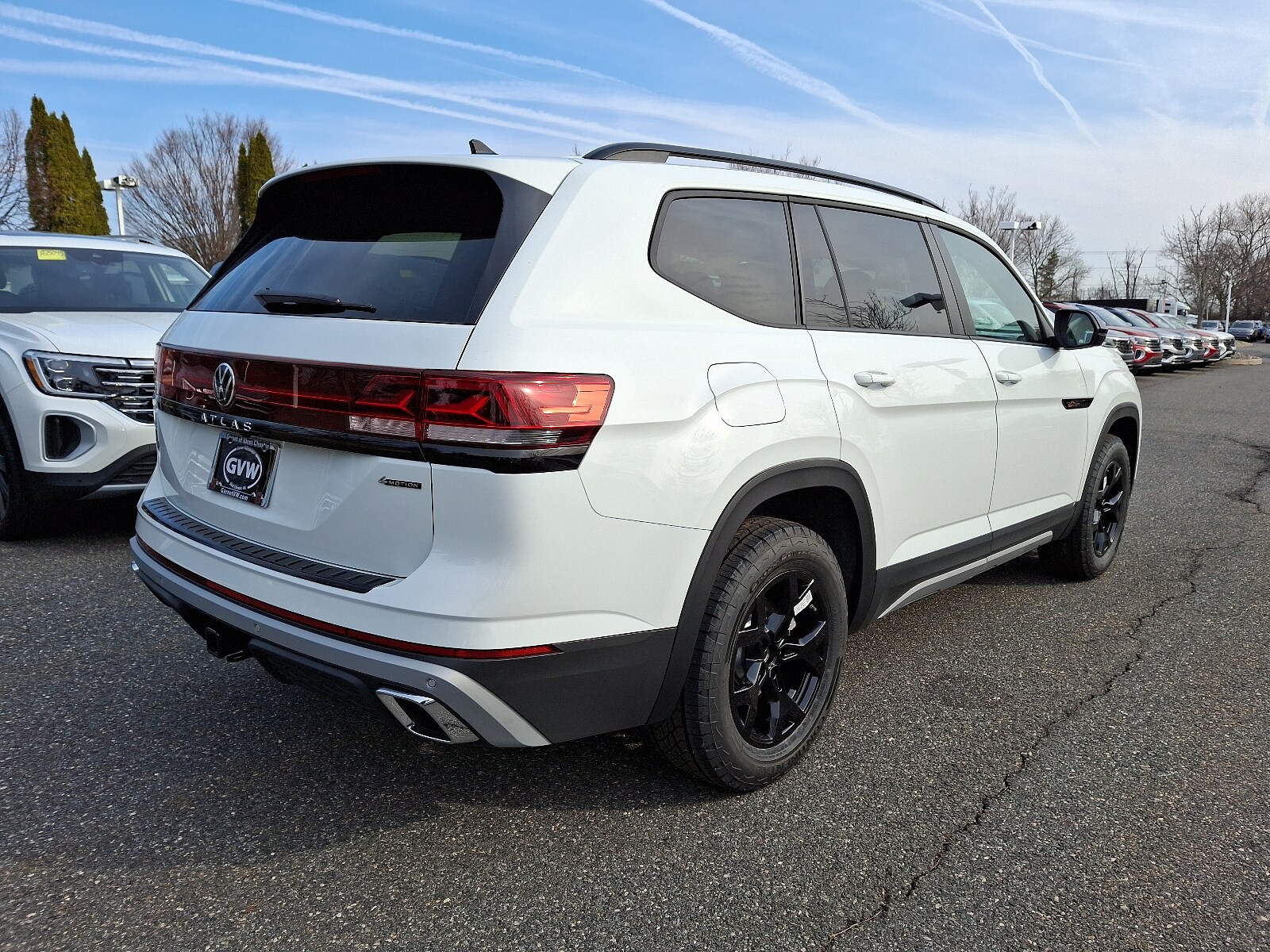 2025 Volkswagen Atlas Peak Edition SE photo 4