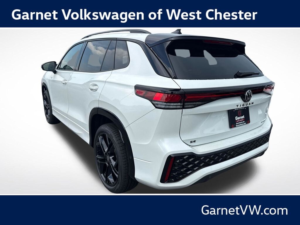 New 2026 Volkswagen Tiguan 2.0T SE R-Line Black SUV