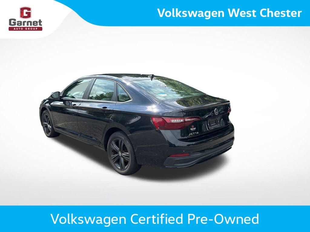 Used 2024 Volkswagen Jetta 1.5T SE Sedan