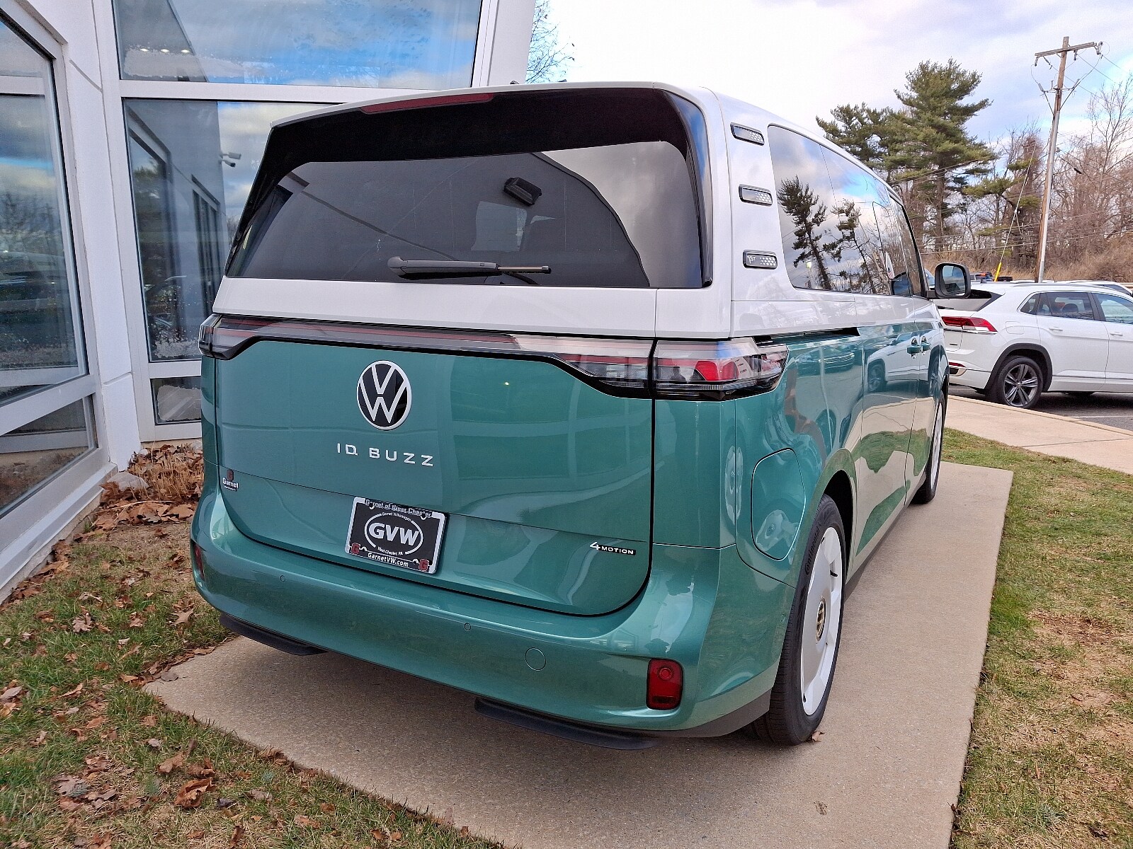 2025 Volkswagen ID. Buzz photo 3