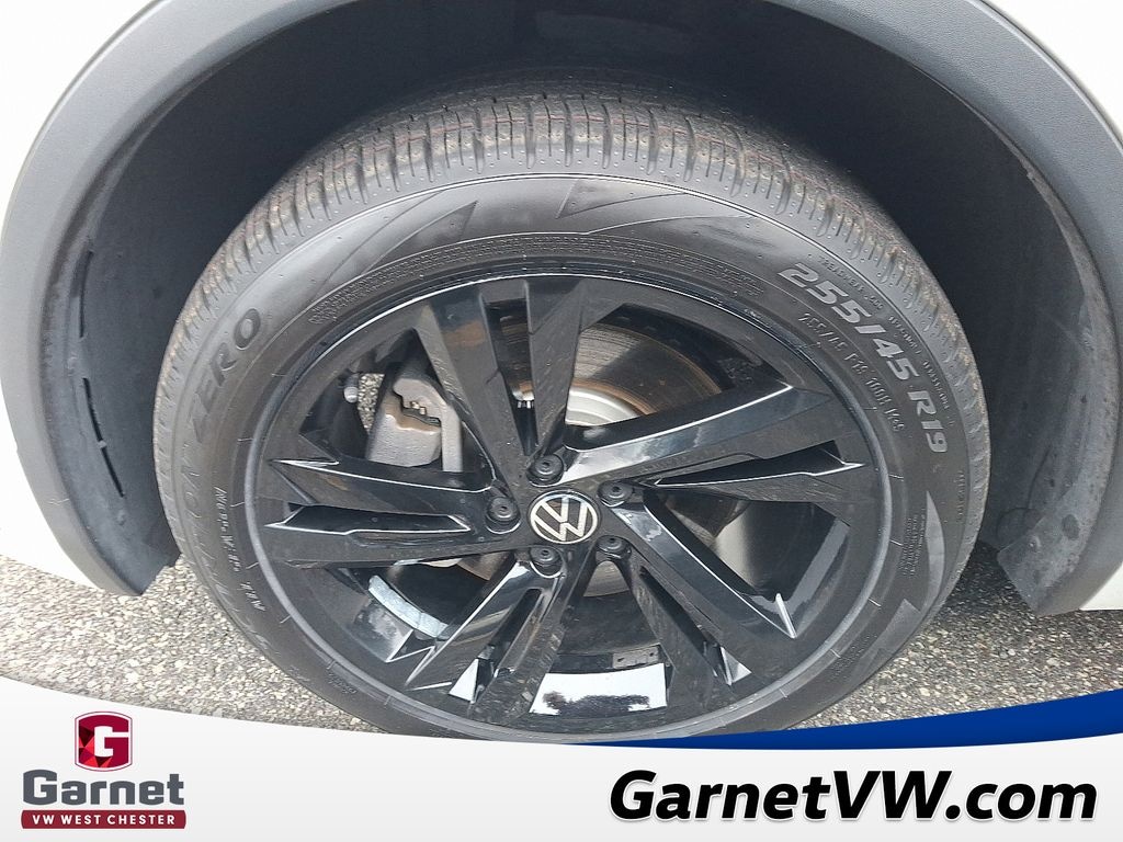 Certified 2023 Volkswagen Tiguan 2.0T SE R-Line Black SUV