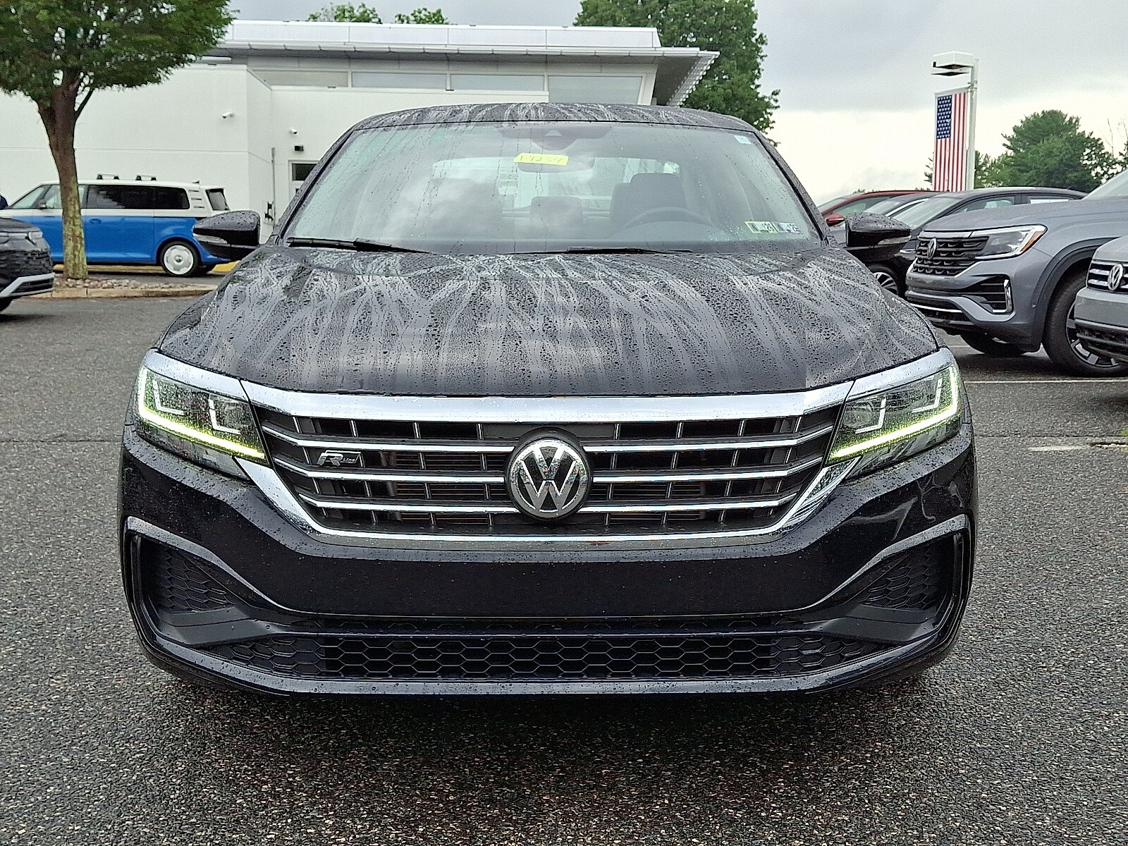 2020 Volkswagen Passat 2.0T R-Line photo 2