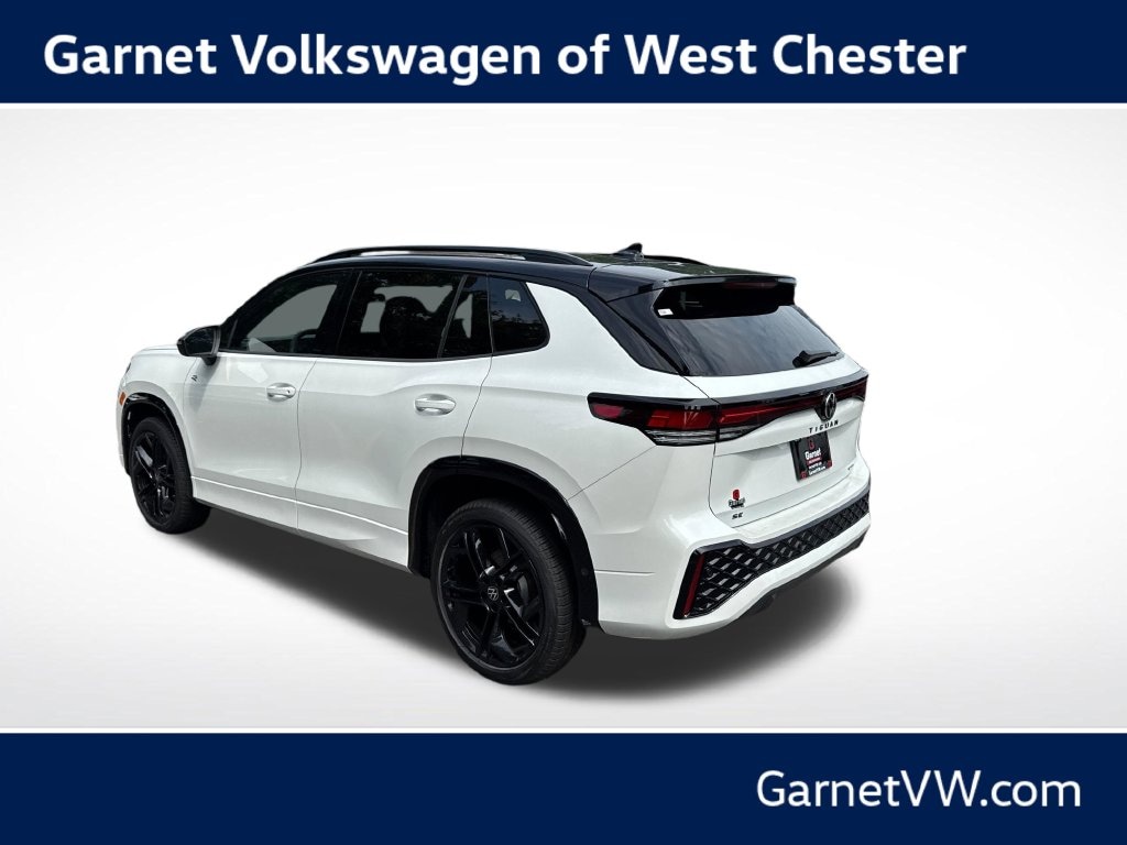 New 2026 Volkswagen Tiguan 2.0T SE R-Line Black SUV