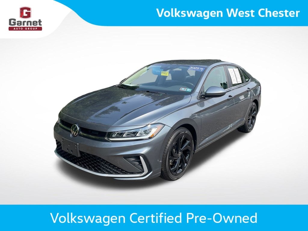 Certified 2025 Volkswagen Jetta 1.5T SE Sedan