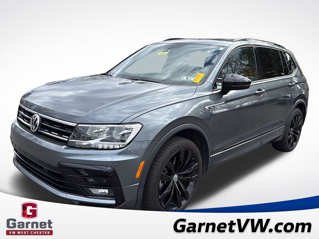 2021 Volkswagen Tiguan SE R-LINE BLACK's photo