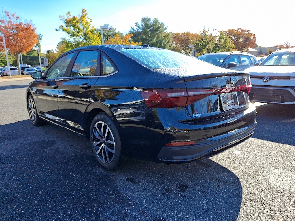 New 2026 Volkswagen Jetta SE Sedan