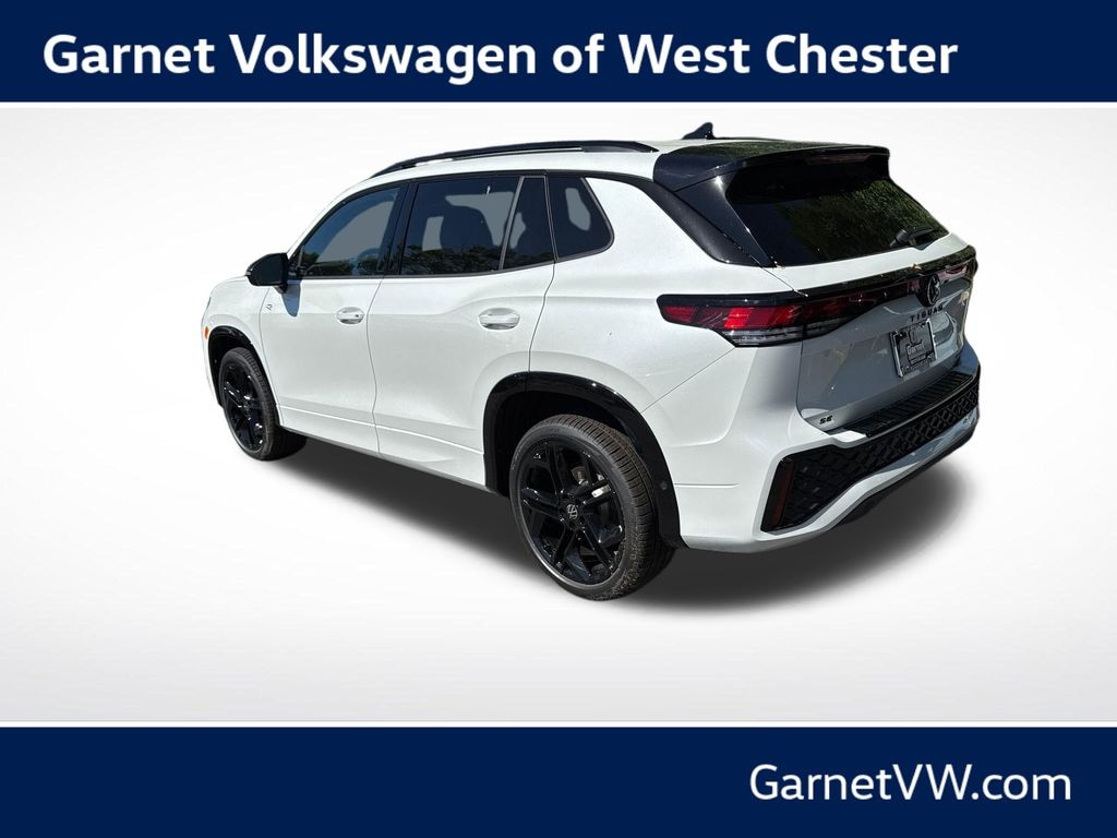 New 2026 Volkswagen Tiguan 2.0T SE R-Line Black SUV