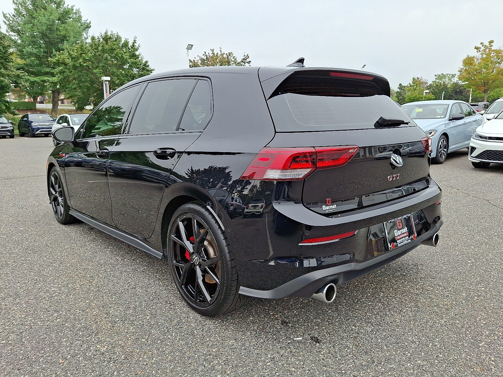 2024 Volkswagen Golf GTI 380 Autobahn photo 4