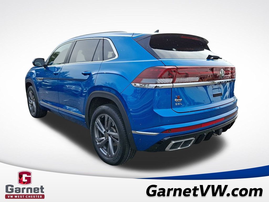 2024 Volkswagen Atlas Cross Sport SEL R-Line photo 2