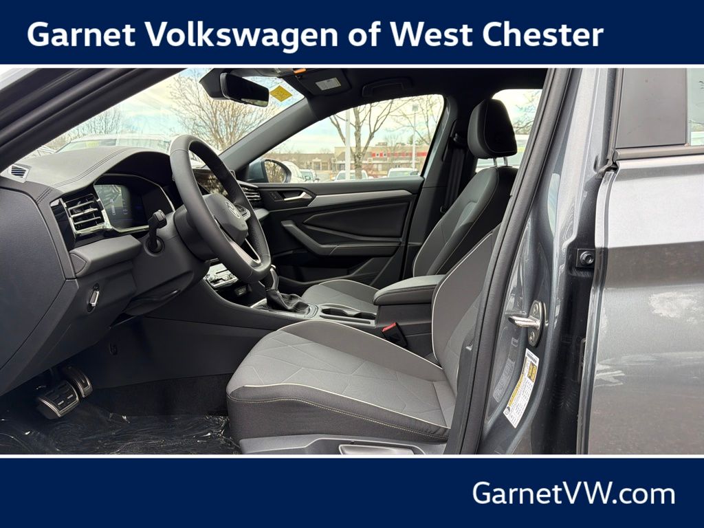2026 Volkswagen Jetta Sport - Photo 9