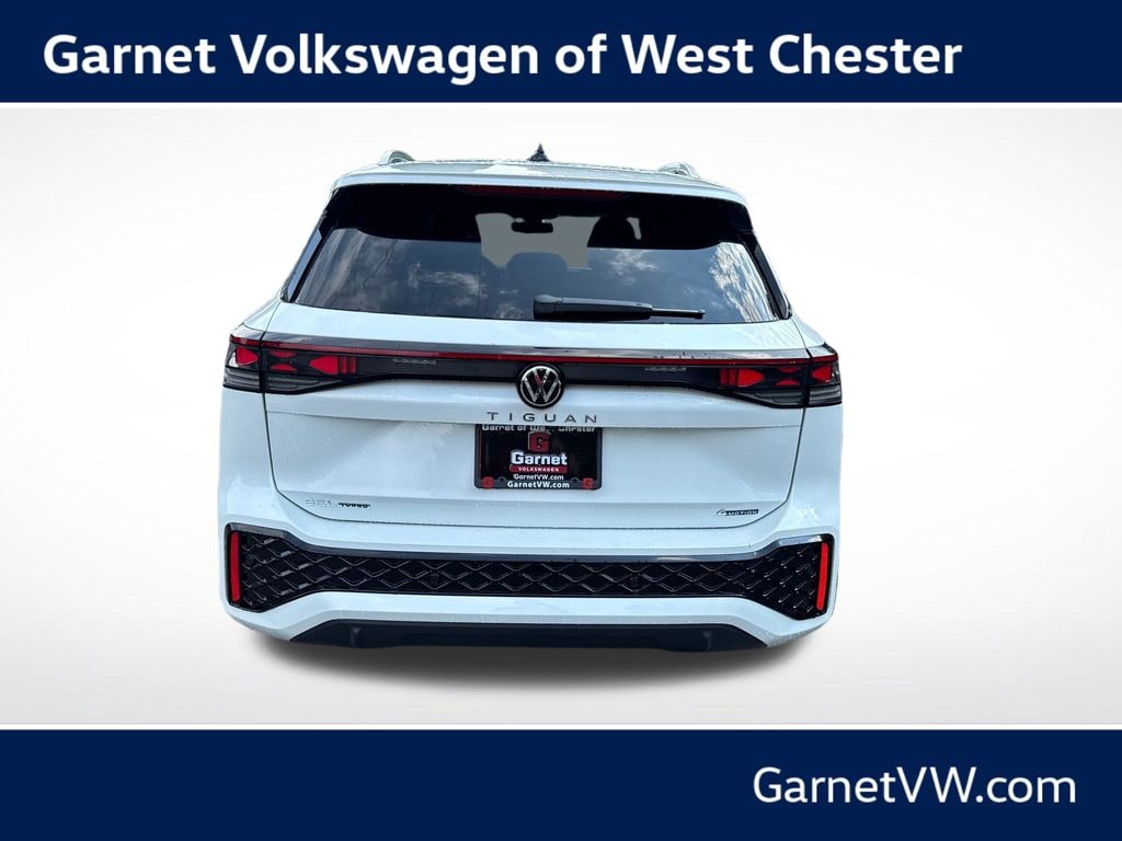 New 2026 Volkswagen Tiguan SEL R-Line Turbo SUV