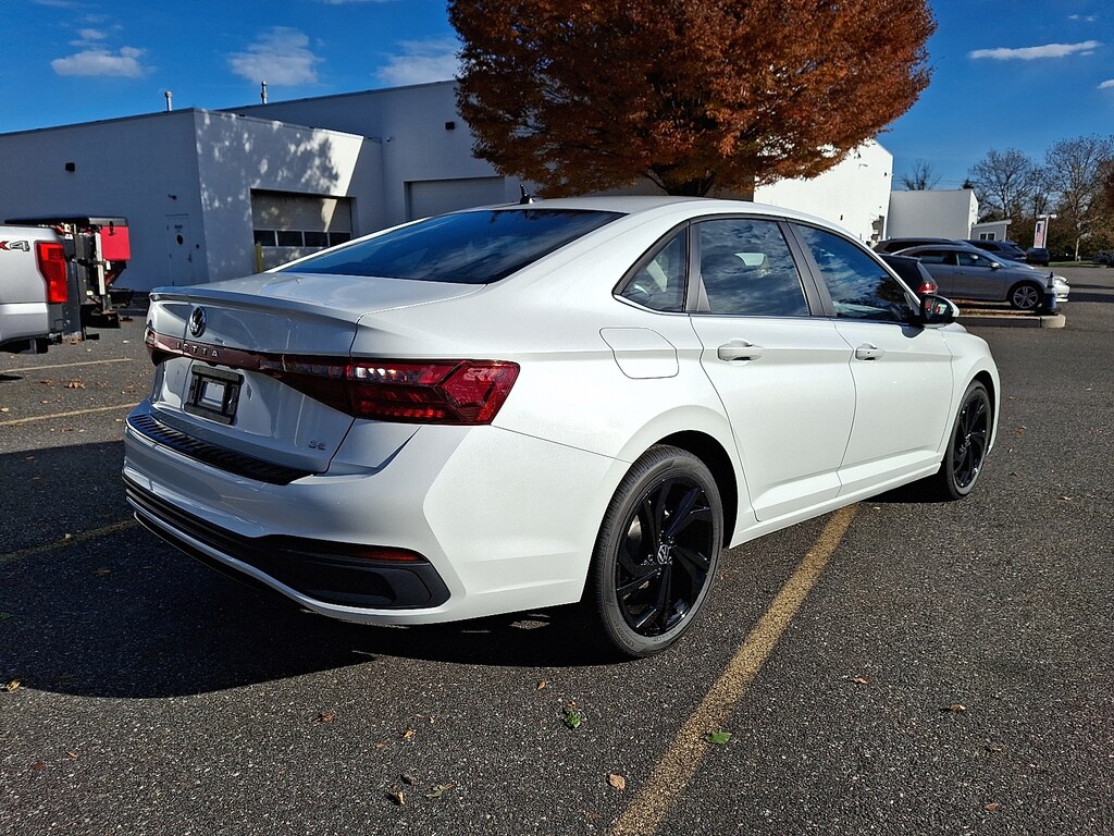 New 2026 Volkswagen Jetta SE Sedan