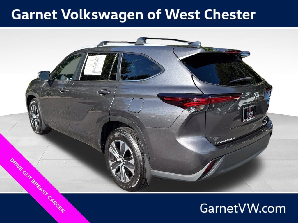 Used 2024 Toyota Highlander XLE SUV