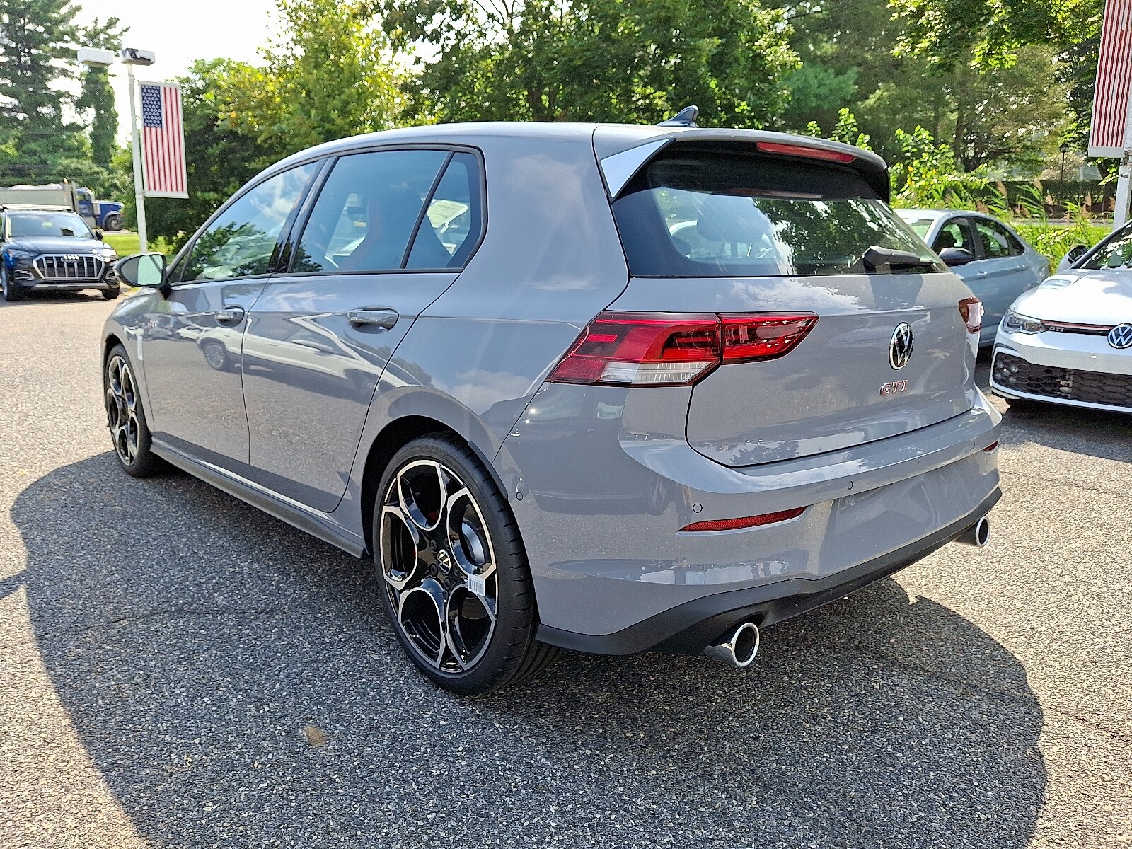 2025 Volkswagen Golf GTI Autobahn photo 3