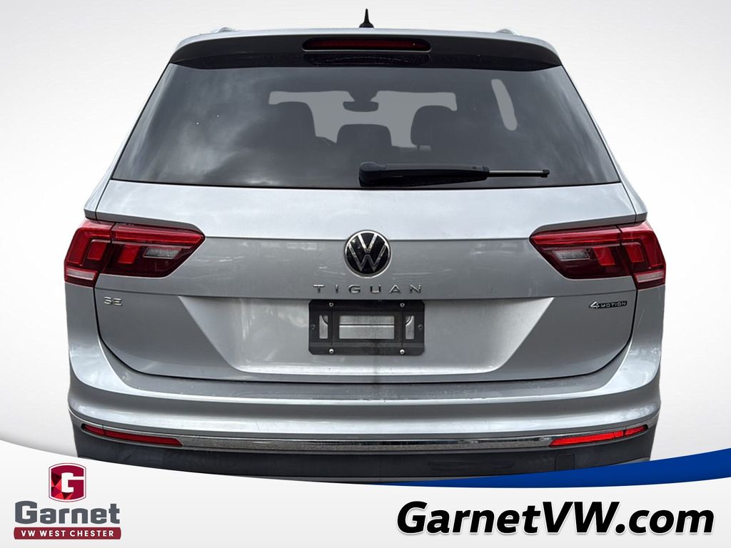 2022 Volkswagen Tiguan SE photo 4