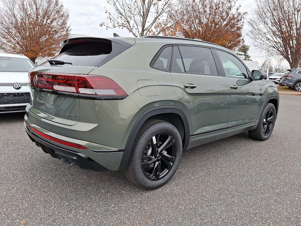 New 2026 Volkswagen Atlas Cross Sport 2.0T SEL R-Line Black SUV
