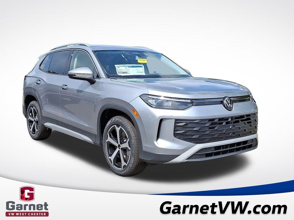 New 2025 Volkswagen Tiguan 2.0T SE SUV