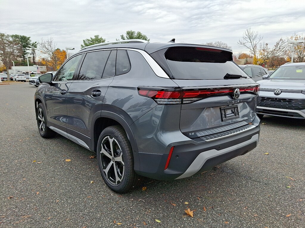 New 2026 Volkswagen Tiguan SE SUV