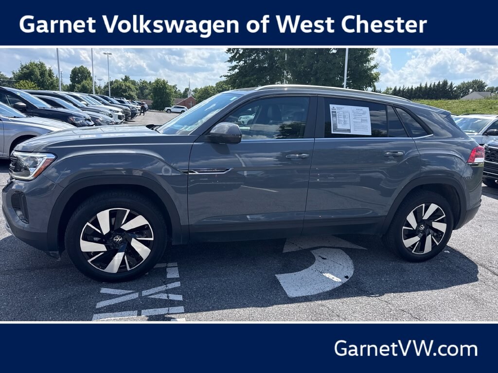 Used 2025 Volkswagen Atlas Cross Sport 2.0T SE w/Technology SUV
