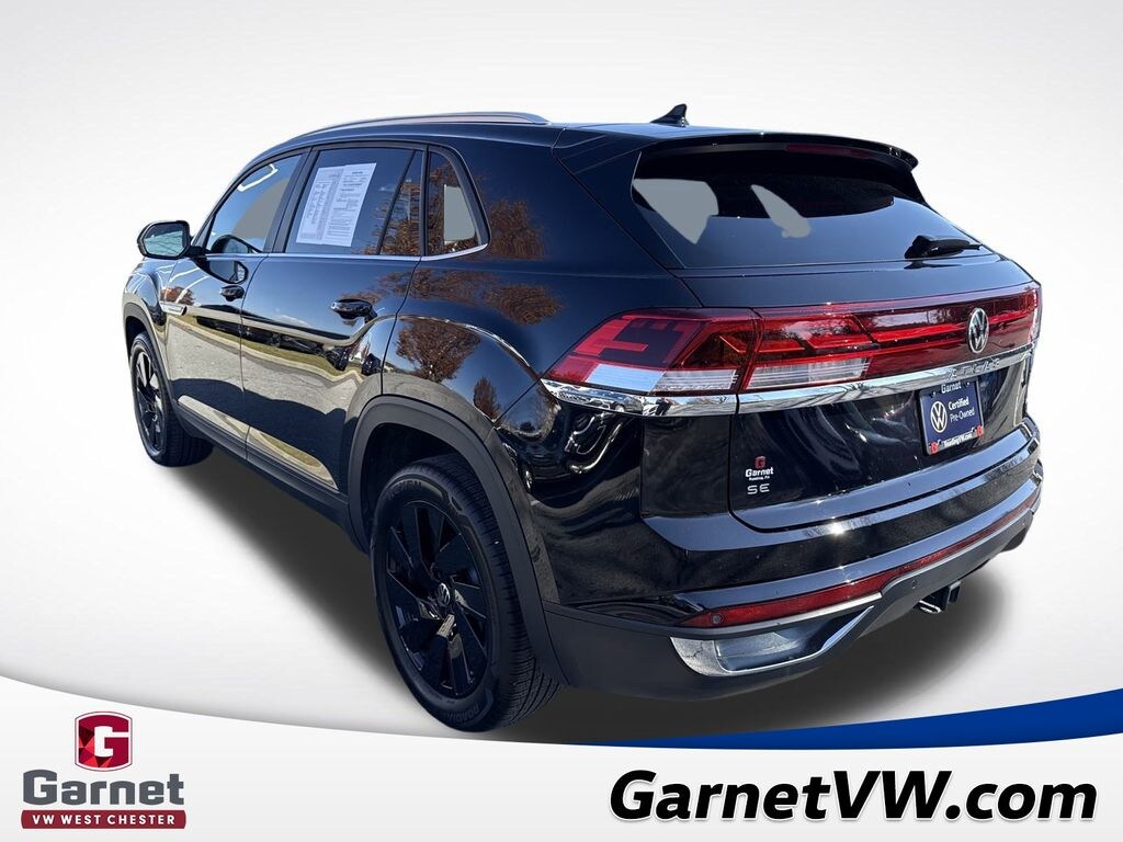 Certified 2025 Volkswagen Atlas Cross Sport 2.0T SE w/Technology SUV